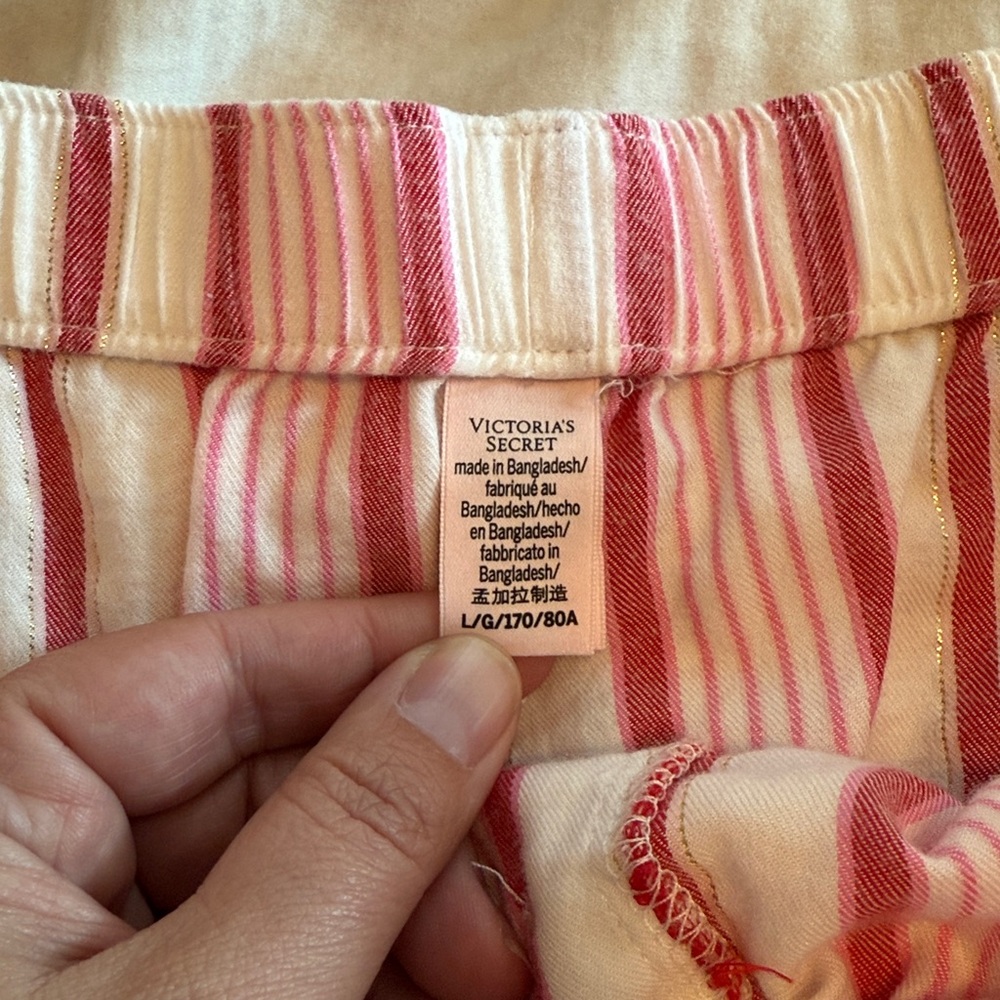 Victoria’s Secret Pajama Shorts - Picture 7 of 9